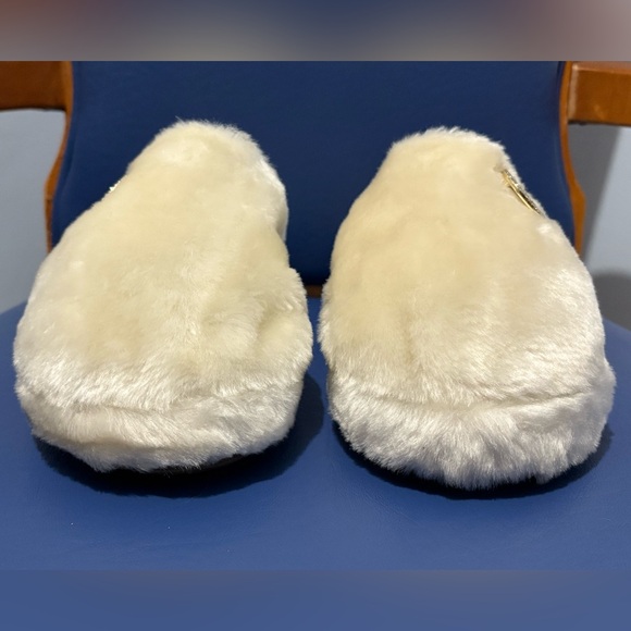 NWOT Michael Kors women's ivory/gold faux fur acrylic closed toe bling slippers - Picture 2 of 11